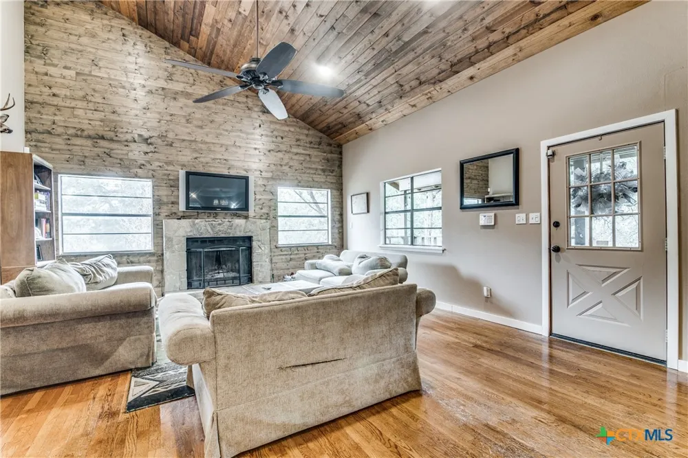 7821 Elk Drive Spring Branch, TX 78070