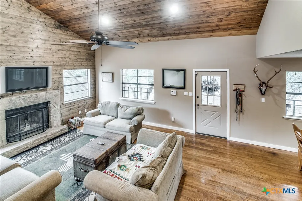 7821 Elk Drive Spring Branch, TX 78070
