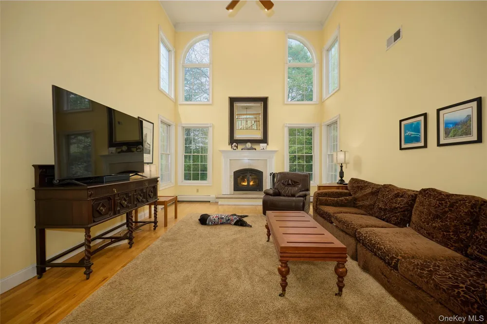 28 Heritage Court Tuxedo Park, NY 10987