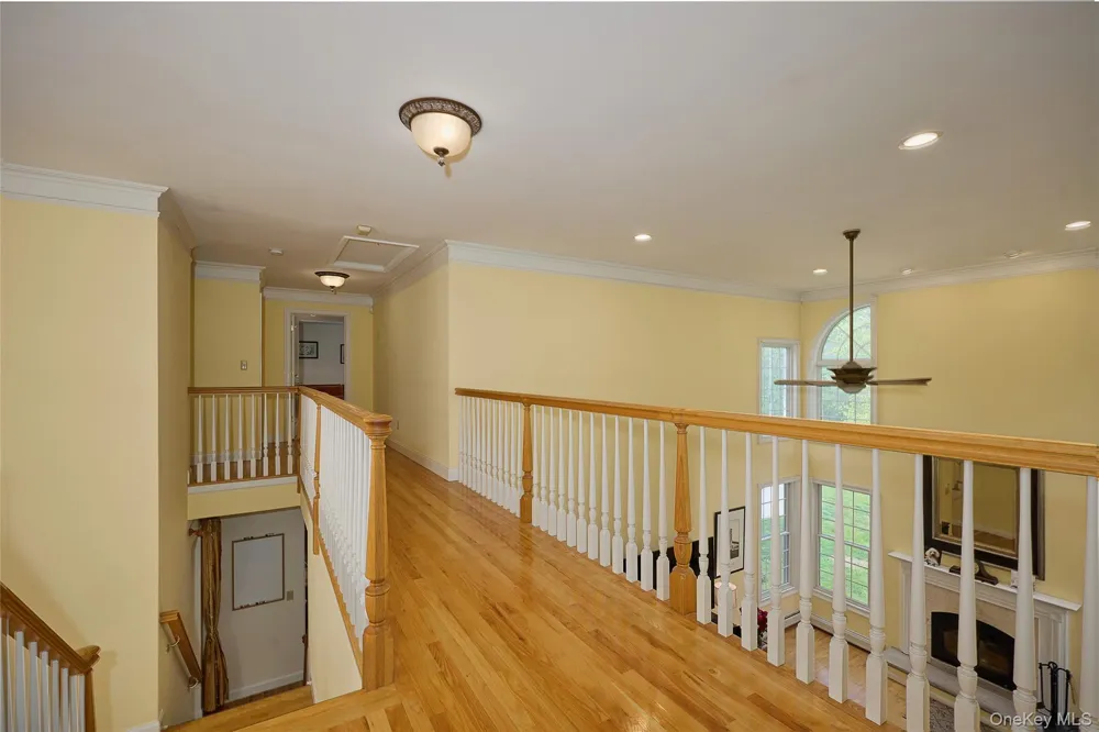 28 Heritage Court Tuxedo Park, NY 10987