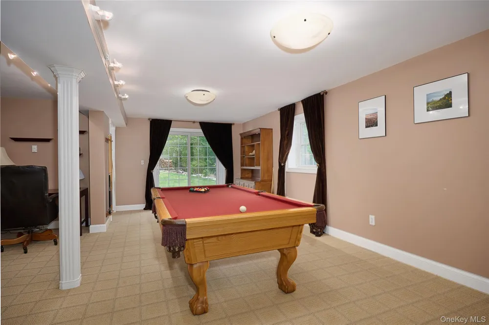 28 Heritage Court Tuxedo Park, NY 10987