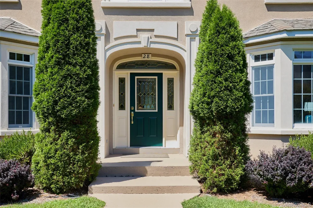 28 Heritage Court Tuxedo Park, NY 10987