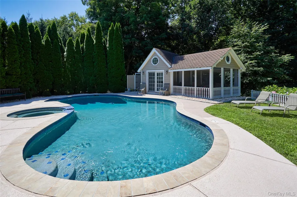 28 Heritage Court Tuxedo Park, NY 10987