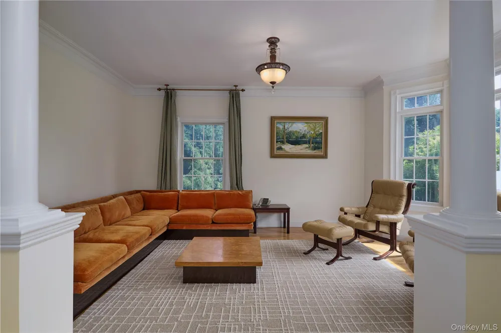 28 Heritage Court Tuxedo Park, NY 10987