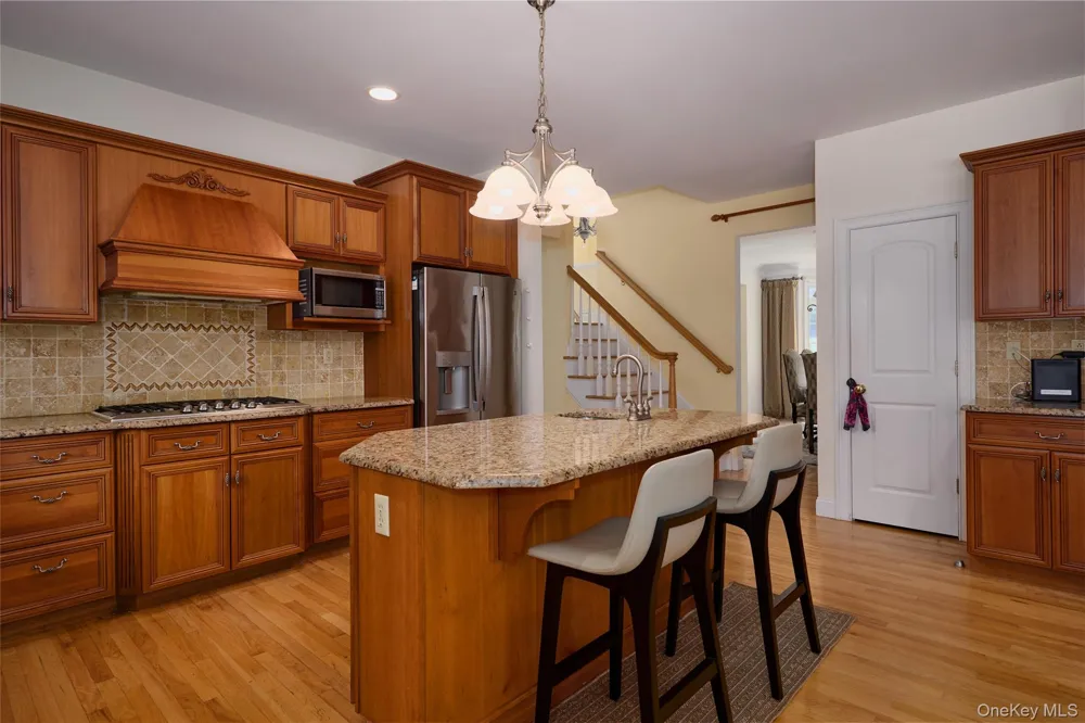 28 Heritage Court Tuxedo Park, NY 10987