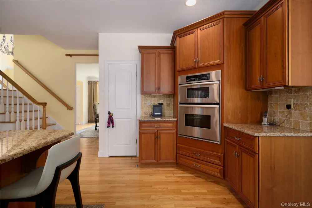 28 Heritage Court Tuxedo Park, NY 10987