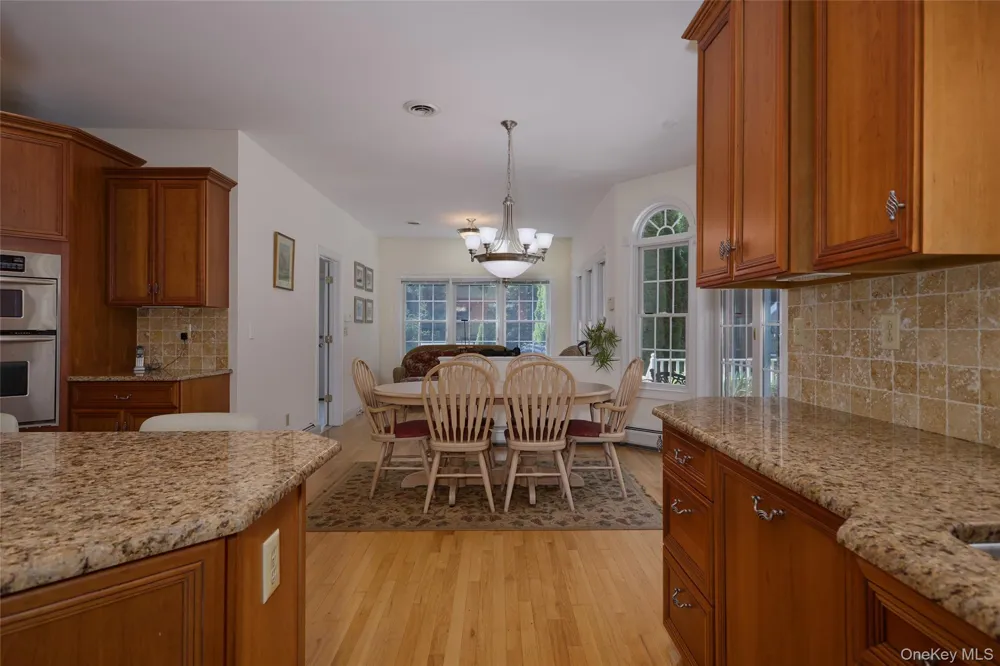 28 Heritage Court Tuxedo Park, NY 10987