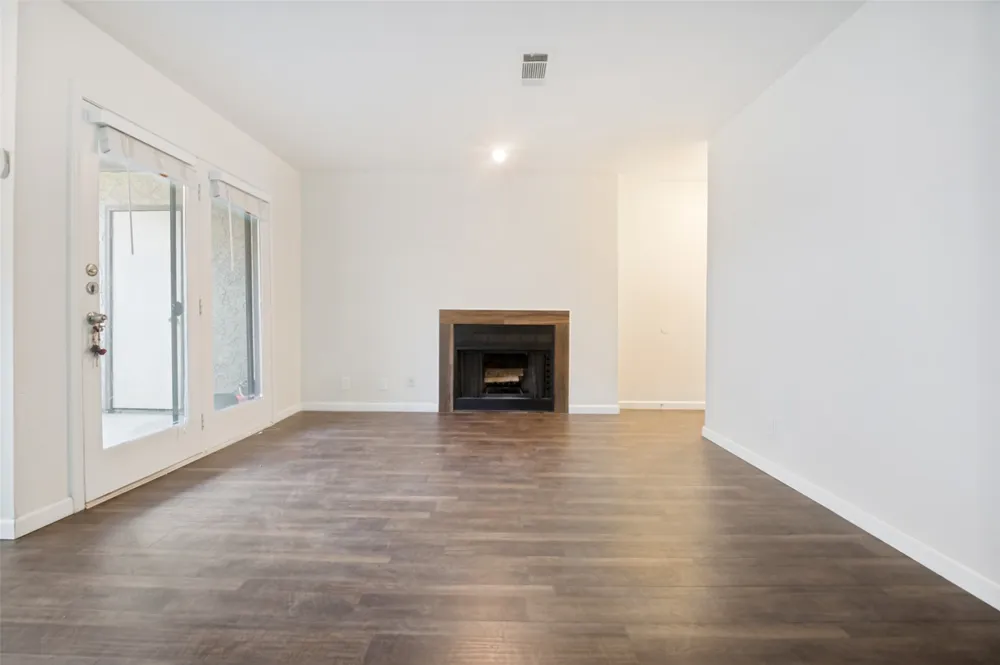 1109 Calico Lane #1811 Arlington, TX 76011