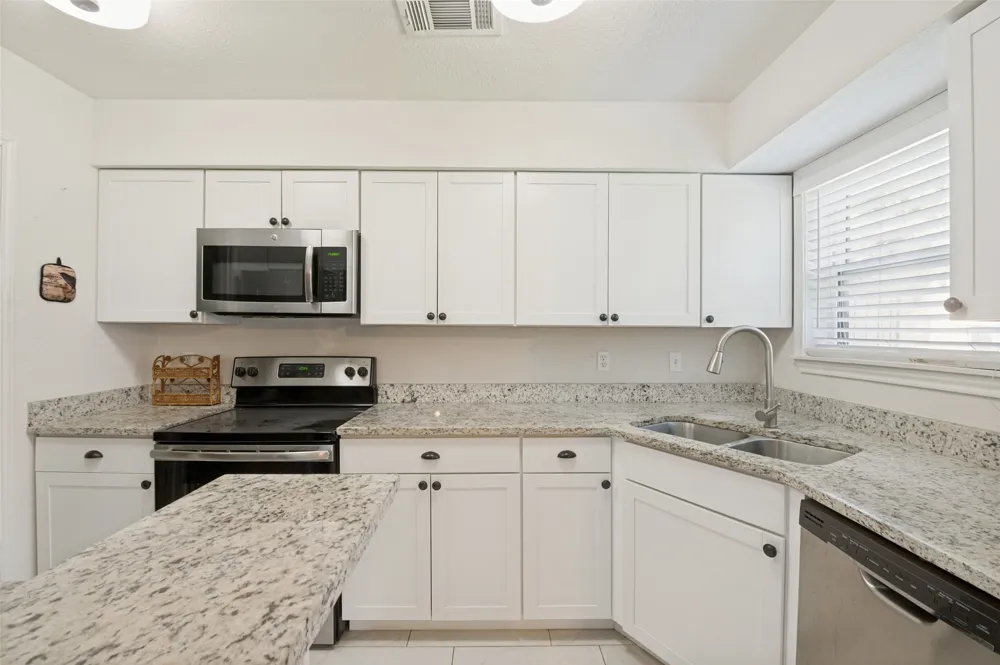 1109 Calico Lane #1811 Arlington, TX 76011