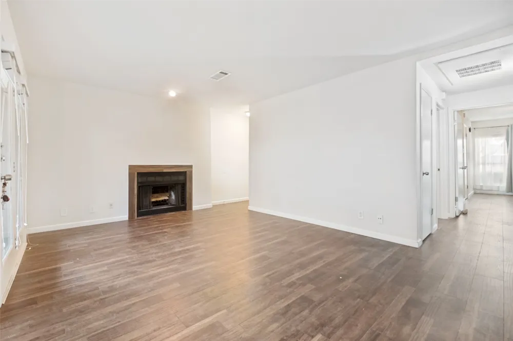 1109 Calico Lane #1811 Arlington, TX 76011