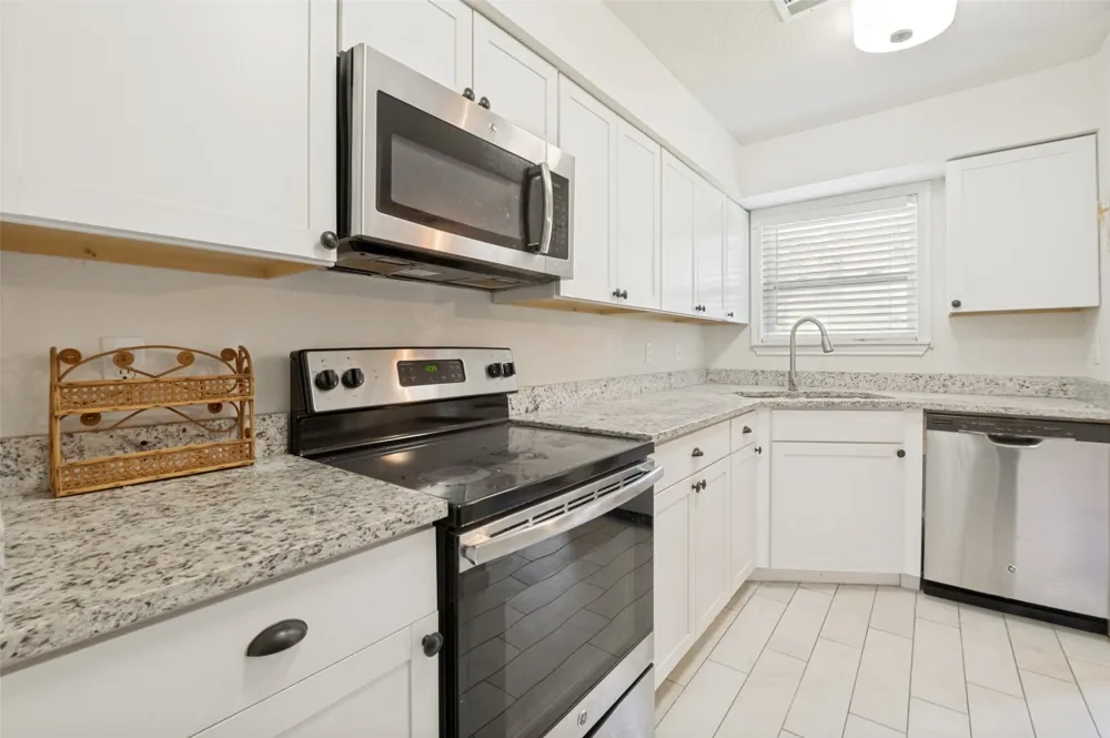 1109 Calico Lane #1811 Arlington, TX 76011