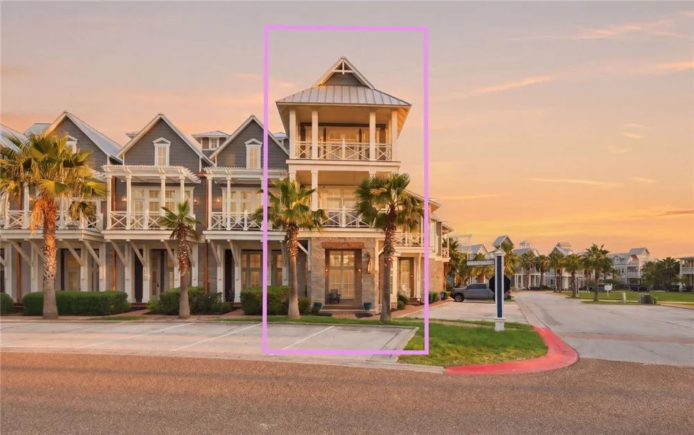 210 Social Circle #9-107 Port Aransas, TX 78373