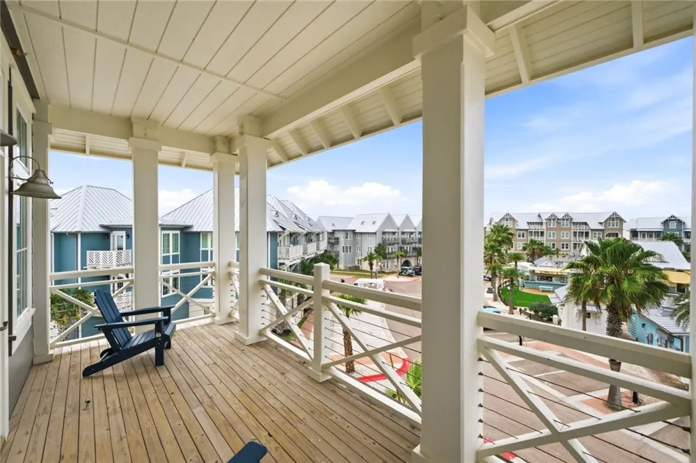 210 Social Circle #9-107 Port Aransas, TX 78373