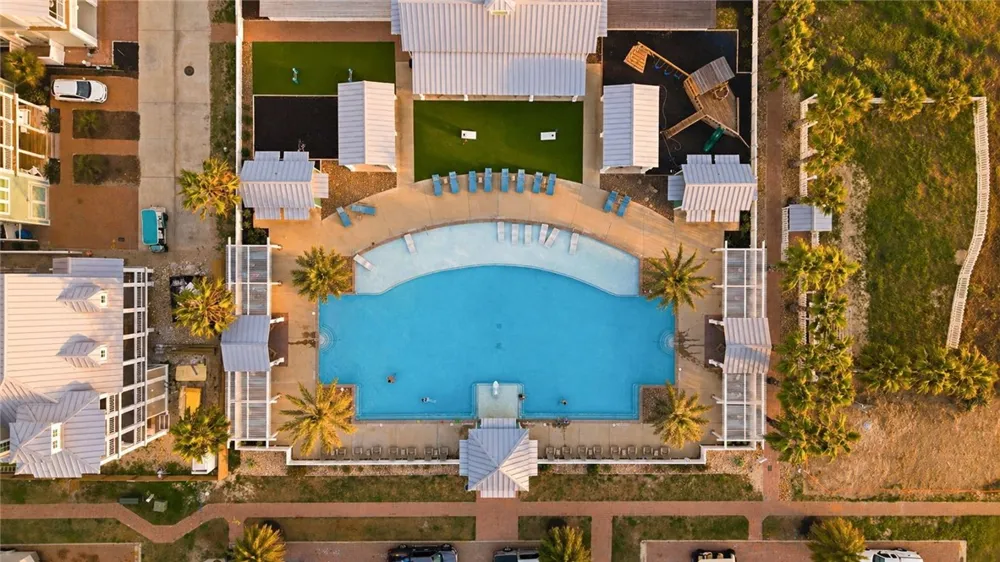 210 Social Circle #9-107 Port Aransas, TX 78373