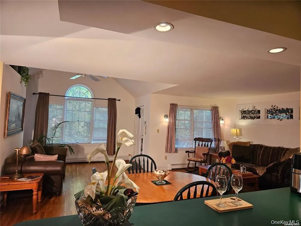 10 Phyllis Road Mastic Beach, NY 11951