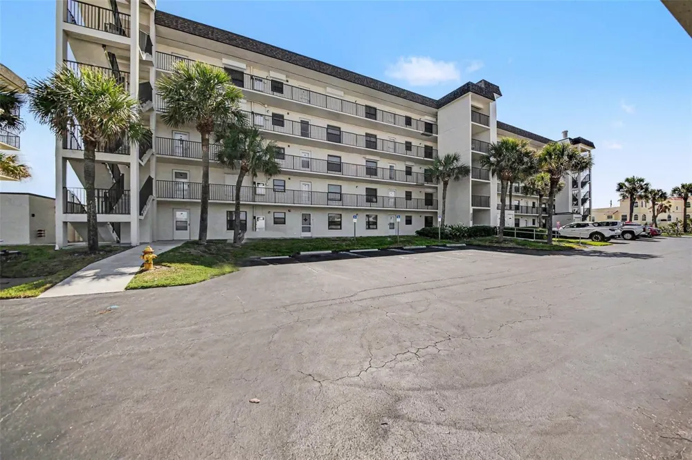 3100 OCEAN SHORE BOULEVARD #101 Ormond Beach, FL 32176