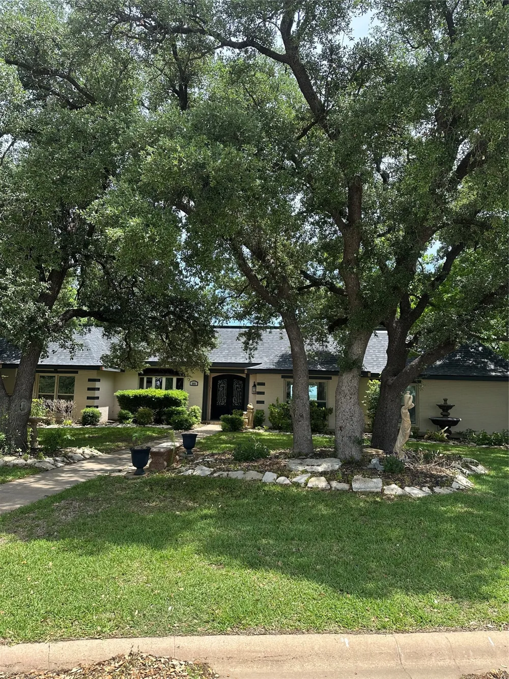 505 High Road Coleman, TX 76834