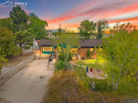 610 Hilltop Drive