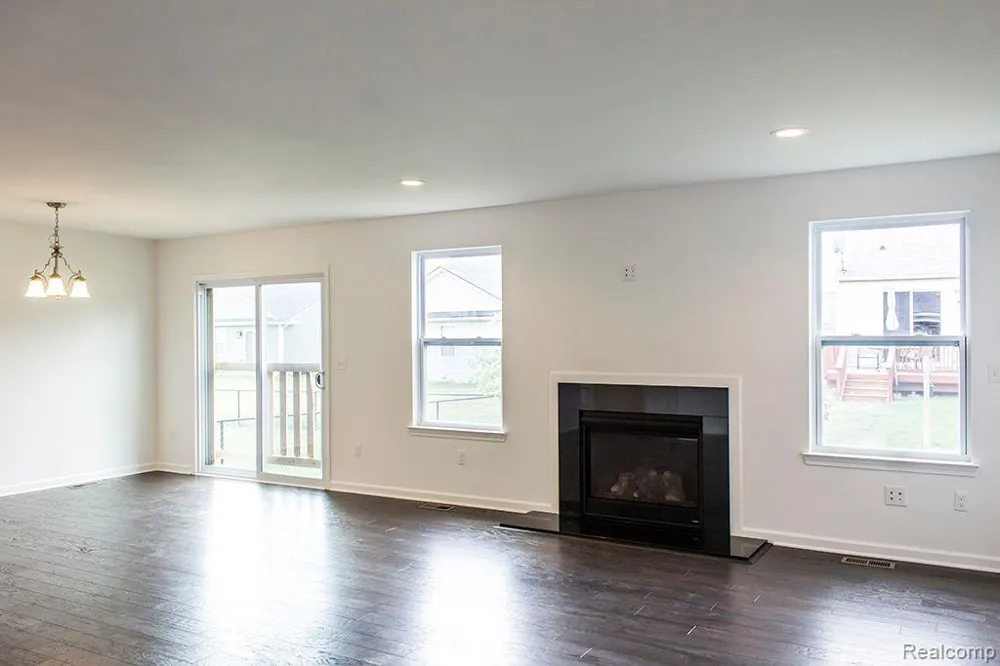 1974 Elizabeth Drive Superior Charter Township, MI 48198