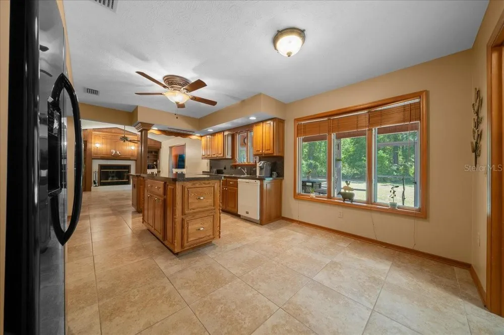 11 SYCAMORE COURT W Homosassa, FL 34446