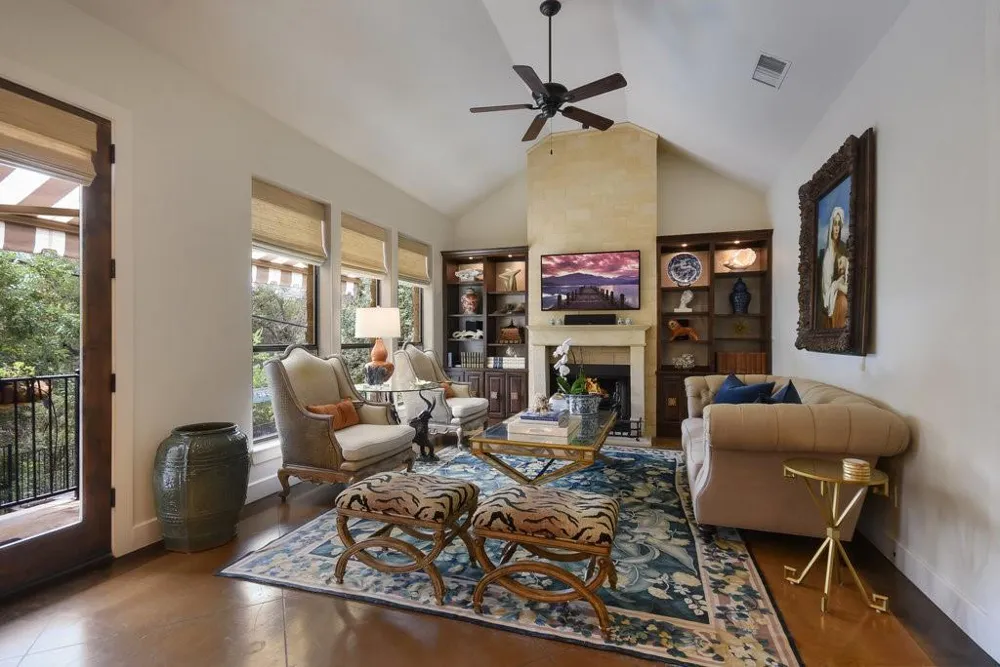 303 ROLLING GREEN DRIVE Lakeway, TX 78734