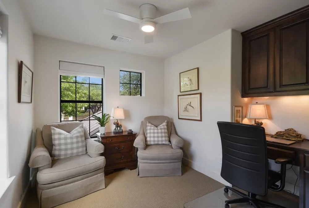 303 ROLLING GREEN DRIVE Lakeway, TX 78734