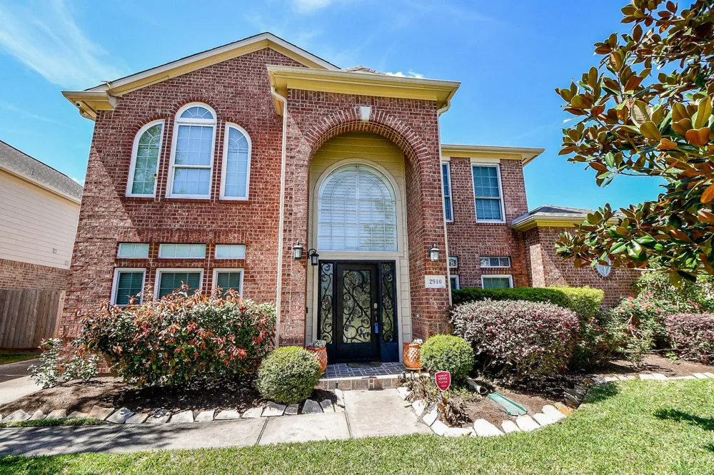 2910 Clayton Ridge Court