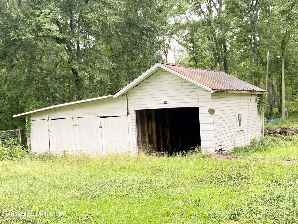 348 S Extension Street Hazlehurst, MS 39083