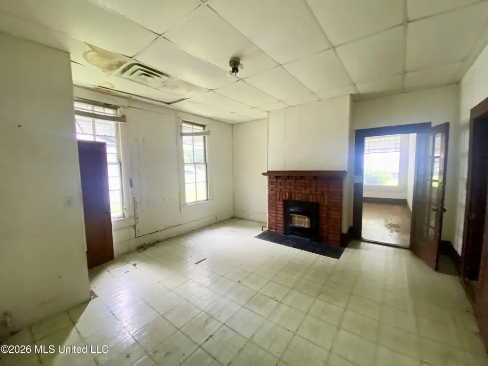 348 S Extension Street Hazlehurst, MS 39083