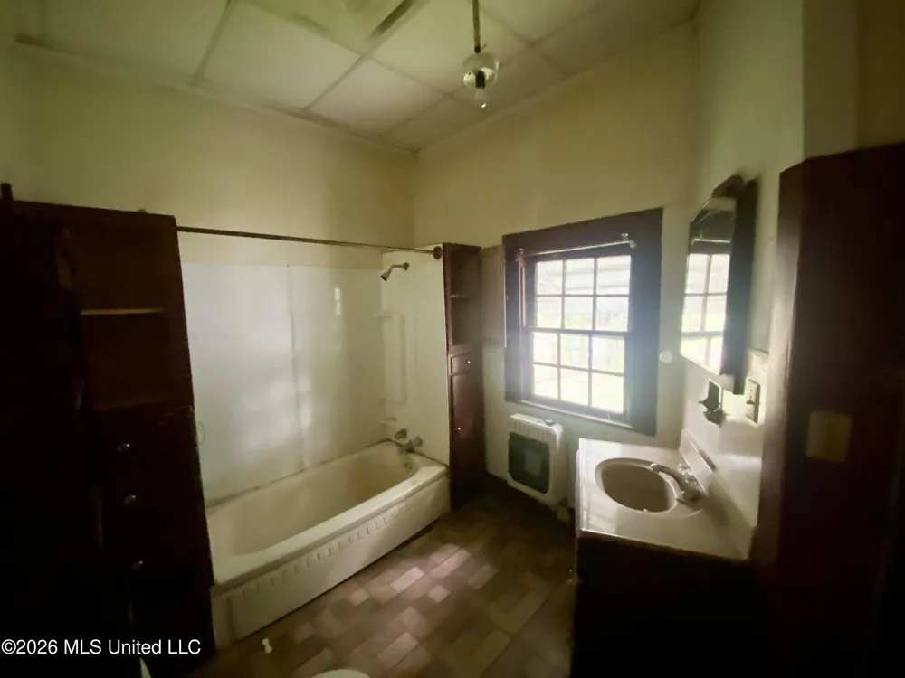348 S Extension Street Hazlehurst, MS 39083