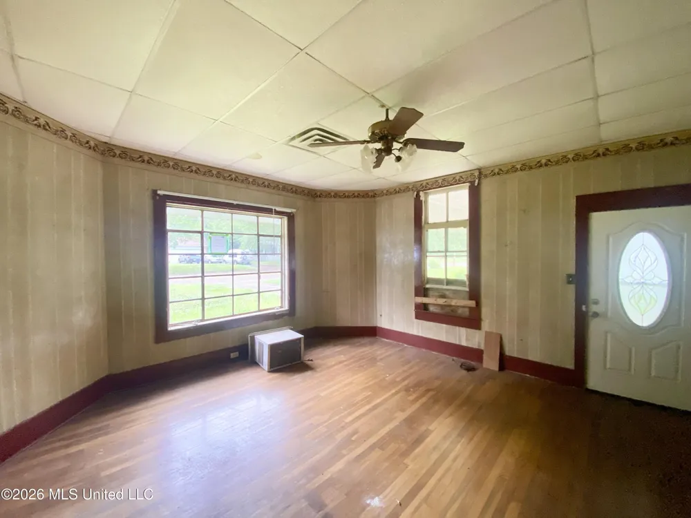 348 S Extension Street Hazlehurst, MS 39083