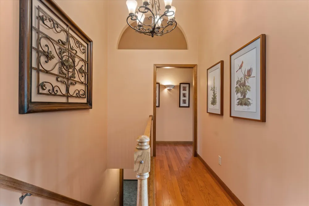 27100 Deerfield Lane Edwardsburg, MI 49112