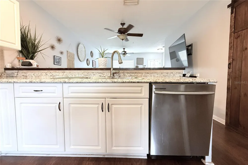 5307 TERRAZA COURT Temple Terrace, FL 33617