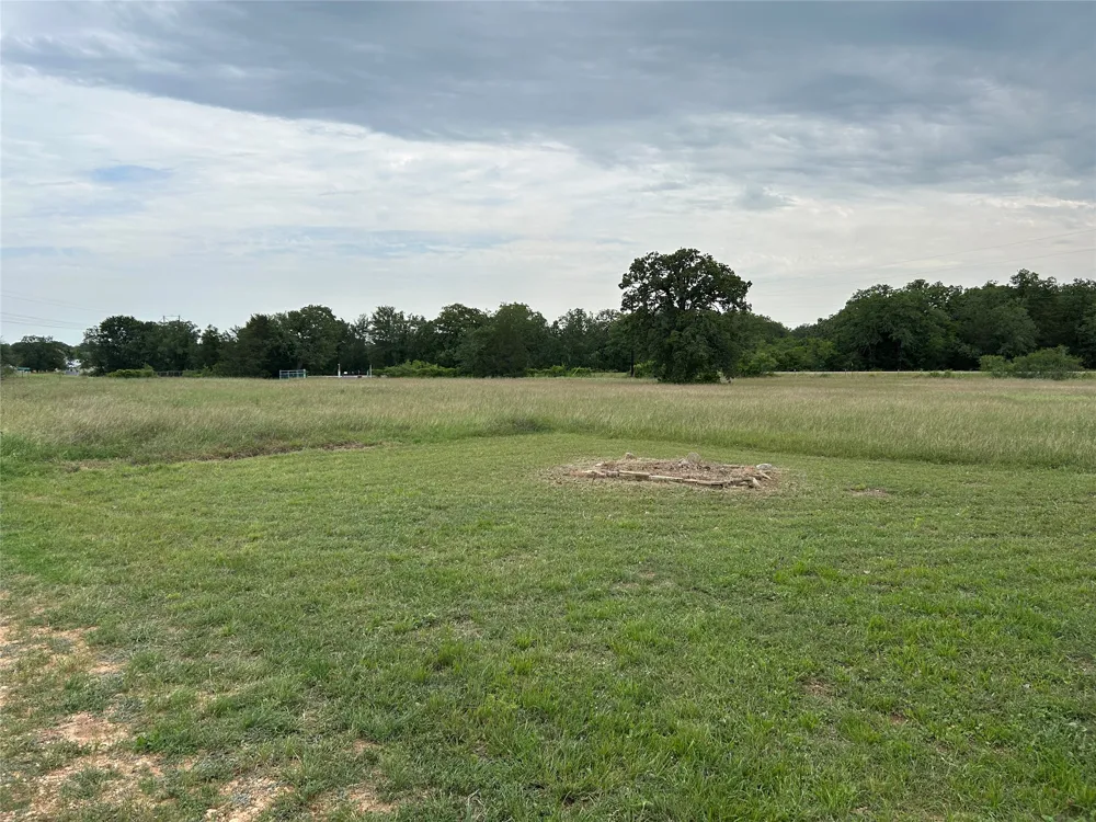 136 Fm 2239 Road Paige, TX 78659