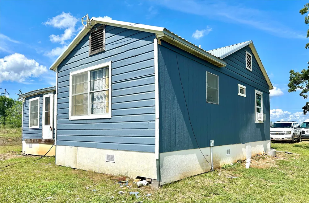136 Fm 2239 Road Paige, TX 78659