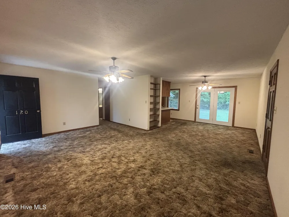 120 Kings Road Whiteville, NC 28472