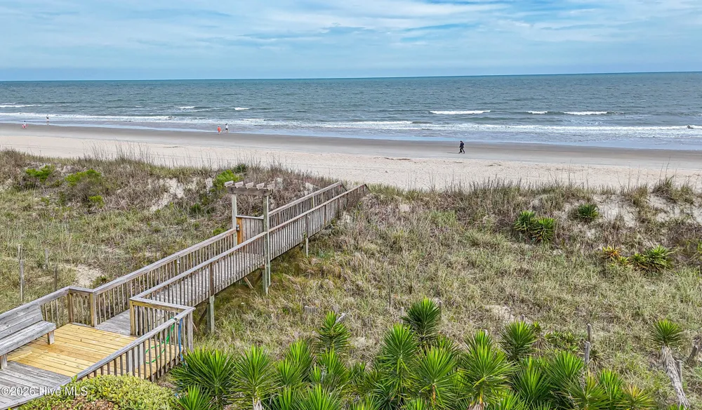 277 W First Street ## 1j Ocean Isle Beach, NC 28469