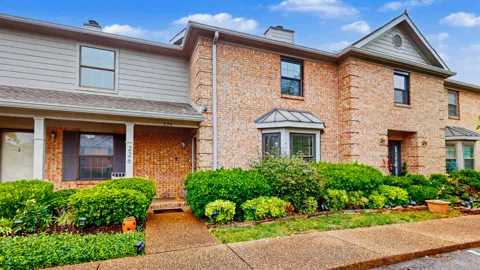 226 Ellington Pl