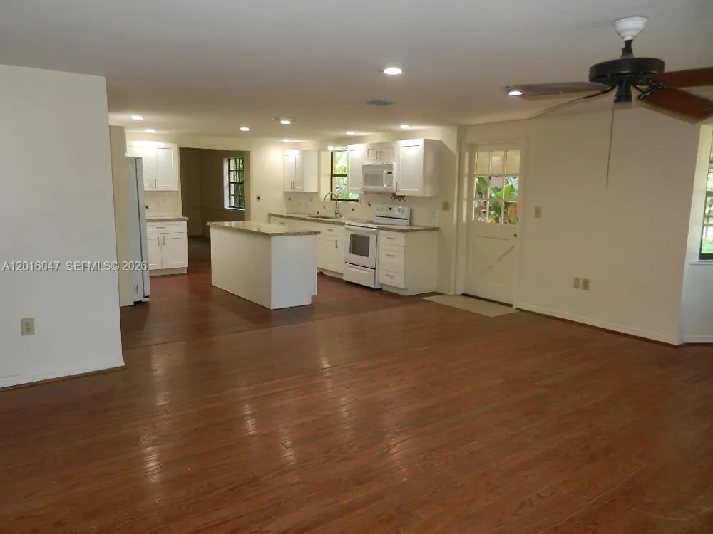 18950 SW 240th St Homestead, FL 33031