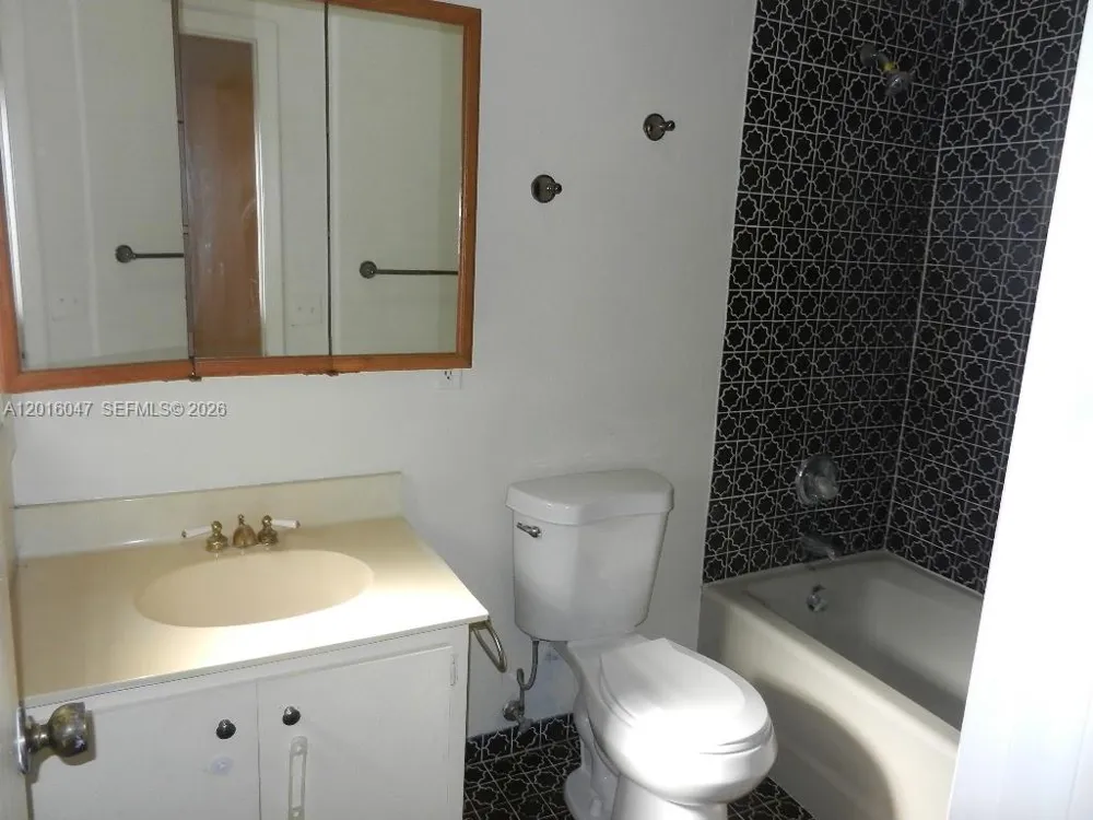 18950 SW 240th St Homestead, FL 33031