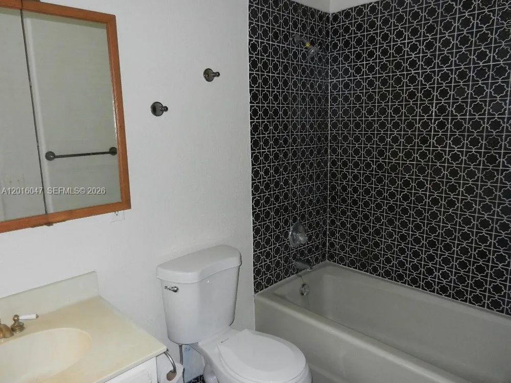 18950 SW 240th St Homestead, FL 33031