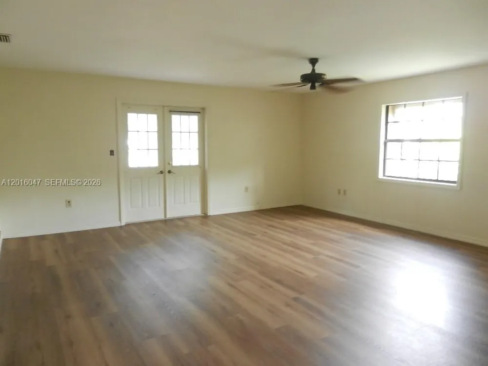 18950 SW 240th St Homestead, FL 33031