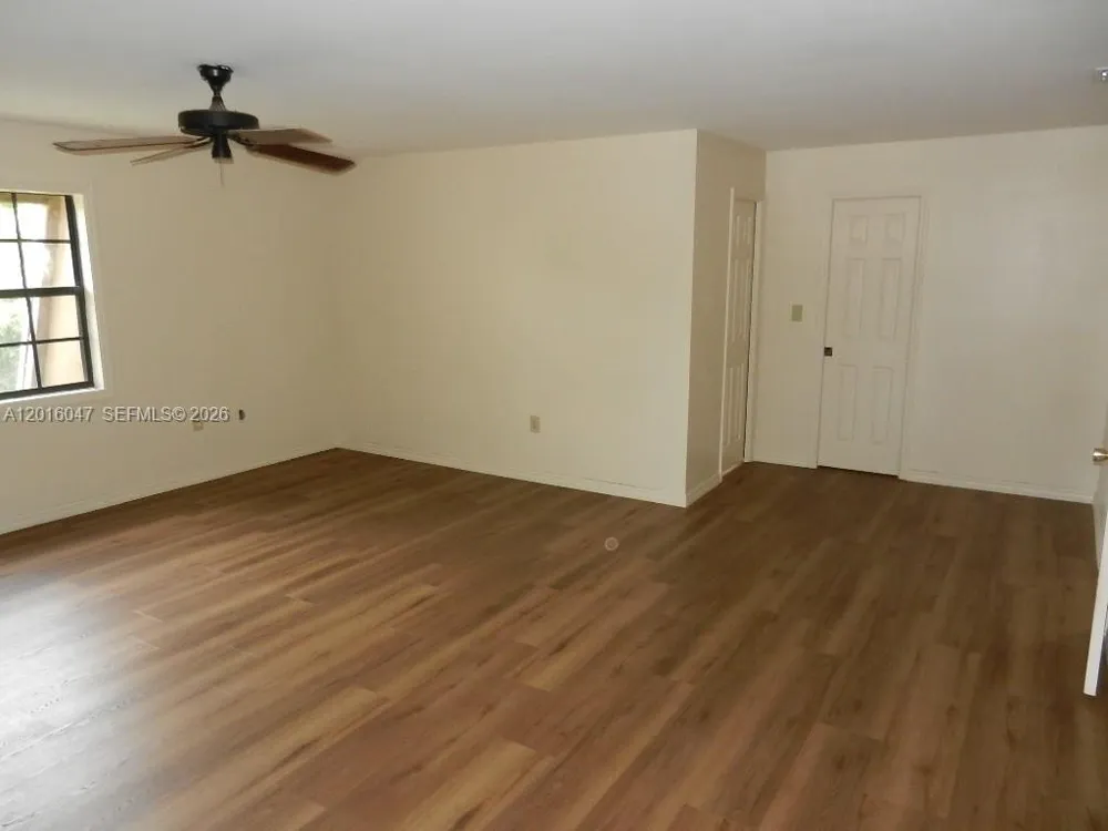 18950 SW 240th St Homestead, FL 33031