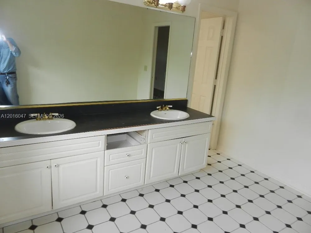 18950 SW 240th St Homestead, FL 33031