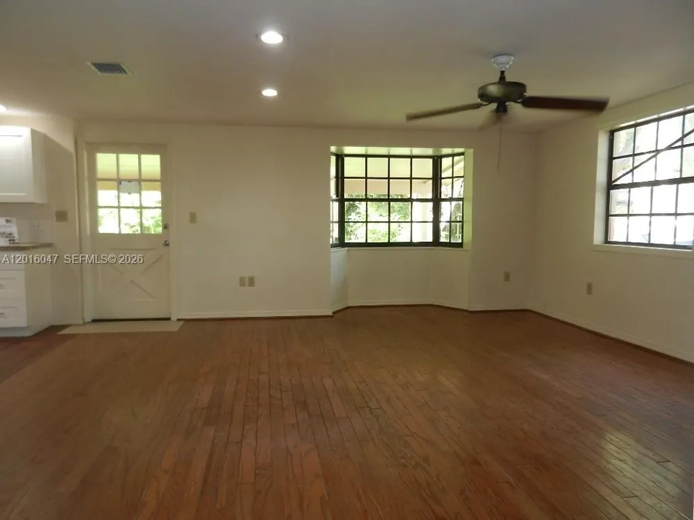 18950 SW 240th St Homestead, FL 33031
