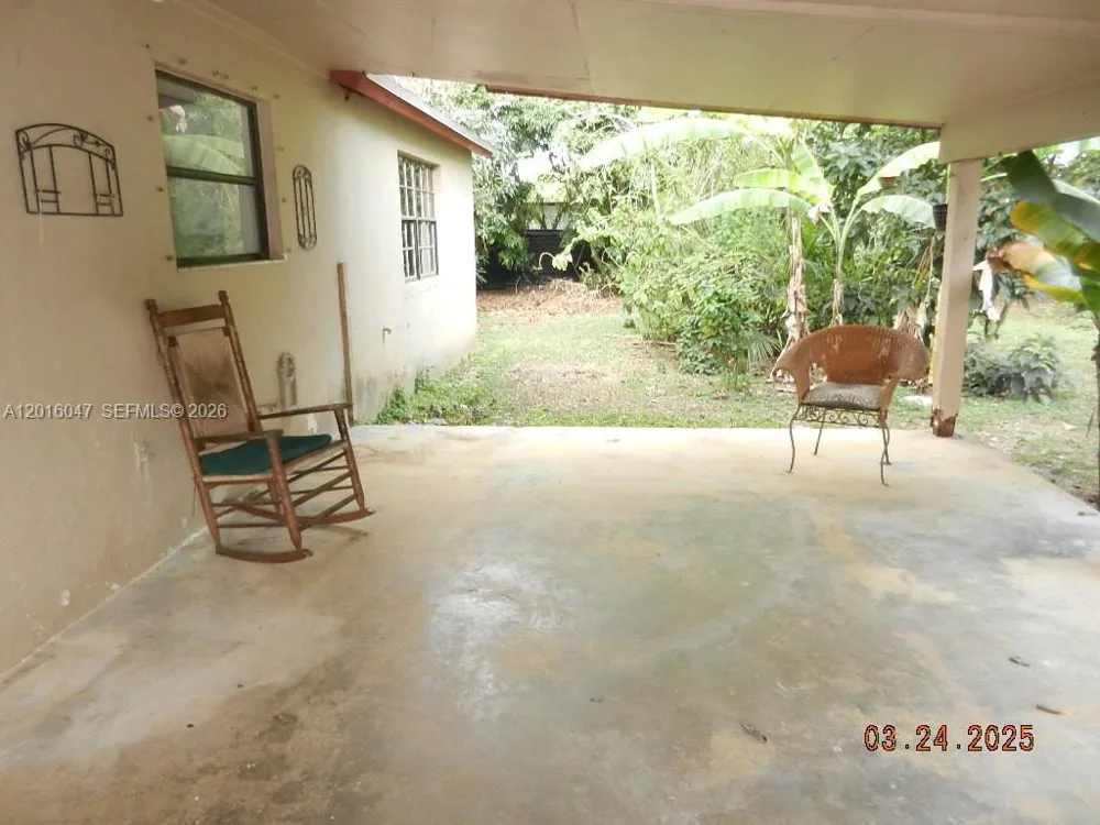18950 SW 240th St Homestead, FL 33031