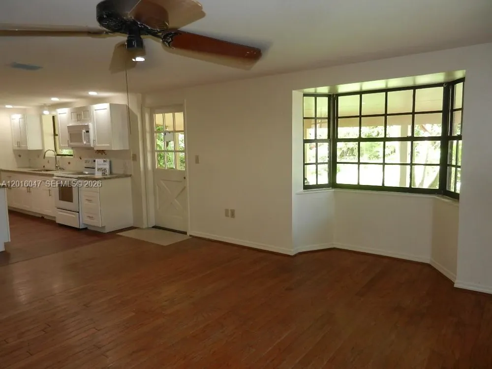 18950 SW 240th St Homestead, FL 33031