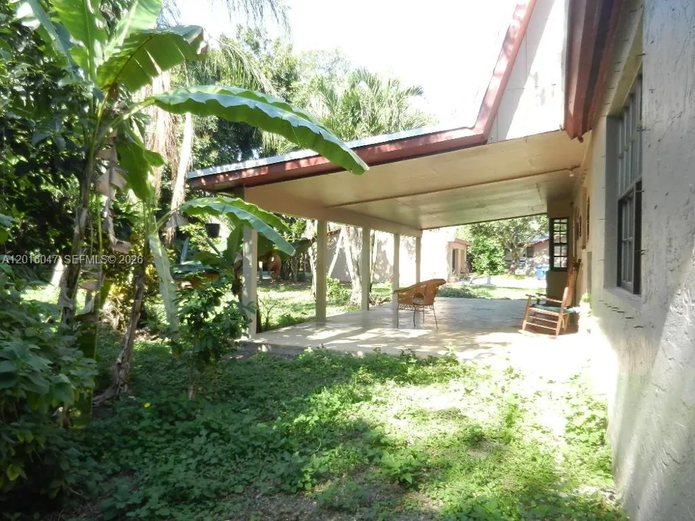 18950 SW 240th St Homestead, FL 33031