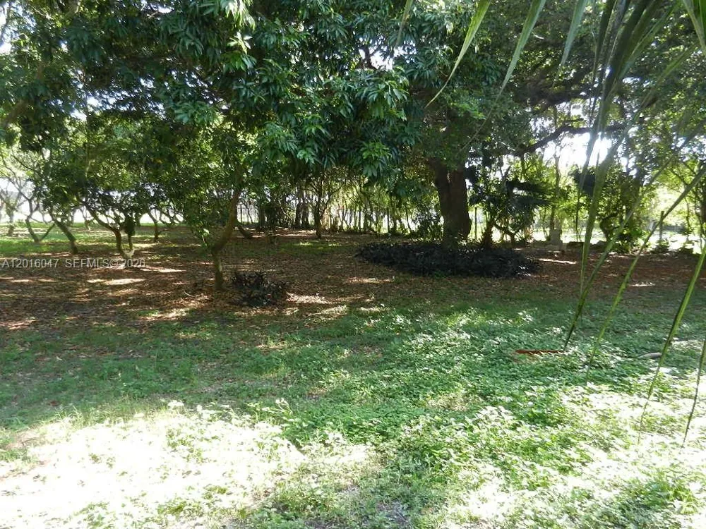 18950 SW 240th St Homestead, FL 33031