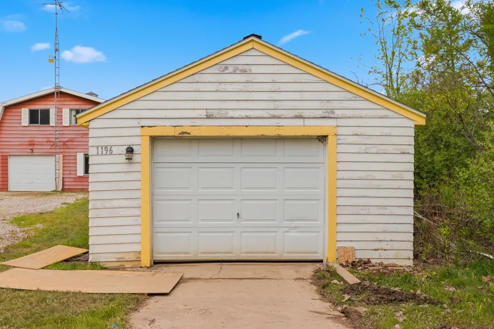 1196 Lakeview Drive Brooklyn, MI 49230